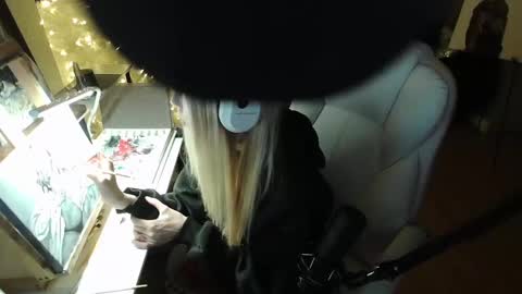 stage Kylie Sinner  brand CLITBAIT online show from January 23, 5:24 am