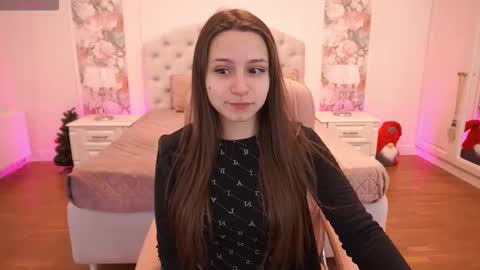 tinynataliee online show from January 18, 2:21 pm