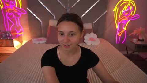 tinynataliee online show from July 27, 1:29 pm