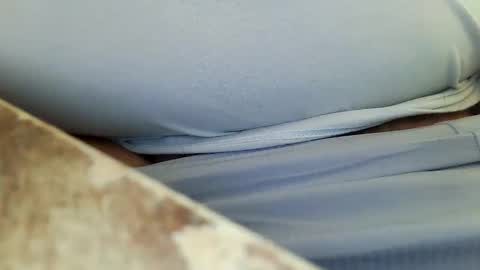 tinypecker6 online show from March 24, 5:29 pm