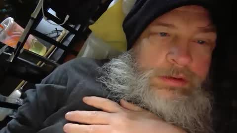 Snapshot of tinytim22992 chatting on April 25, 1:14 pm tinytim22992 online show from April 25, 1:14 pm