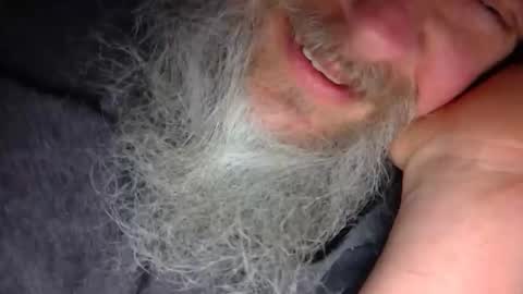 Snapshot of tinytim22992 chatting on May 5, 1:24 am tinytim22992 online show from May 5, 1:24 am