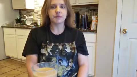 tinywithtiddies online show from October 21, 1:34 pm