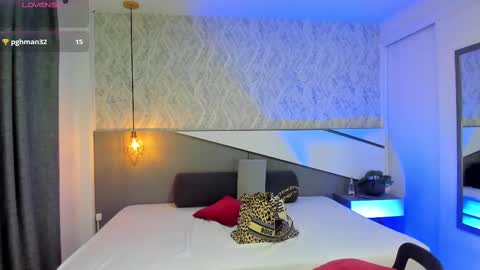 Tisha online show from September 26, 5:33 am