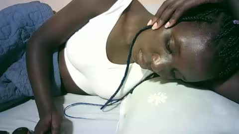 Snapshot of tishah chatting on November 6, 5:03 pm Roshan online show from November 6, 5:03 pm