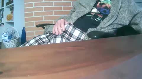 Snapshot of tisis80 chatting on November 9, 9:07 am tisis80 online show from November 9, 9:07 am