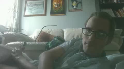 Snapshot of titlovercums chatting on December 4, 5:21 pm titlovercums online show from December 4, 5:21 pm