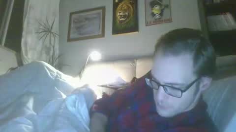 titlovercums online show from December 22, 6:43 am