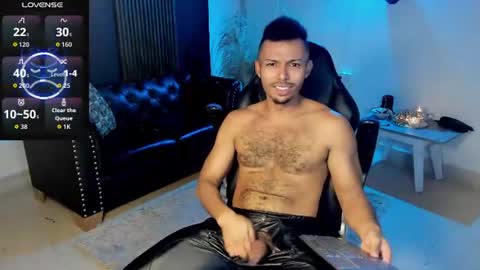 Snapshot of titobell10 chatting on July 14, 8:36 pm titobell10 online show from July 14, 8:36 pm