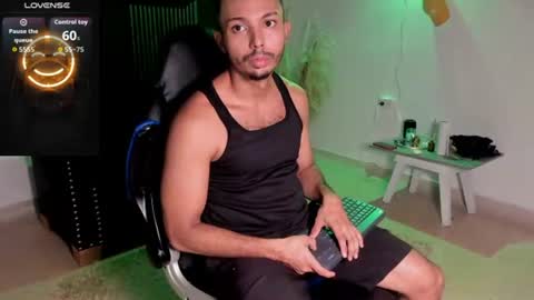 Snapshot of titobell10 chatting on July 19, 7:50 pm titobell10 online show from July 19, 7:50 pm