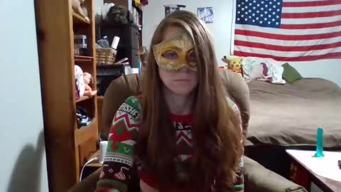 Tittygirl8 online show from December 19, 10:32 pm