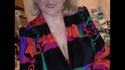 tittylina online show from November 5, 10:10 pm