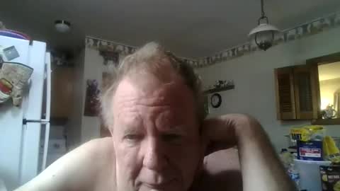 Snapshot of tiusflow chatting on November 26, 1:34 pm tiusflow online show from November 26, 1:34 pm