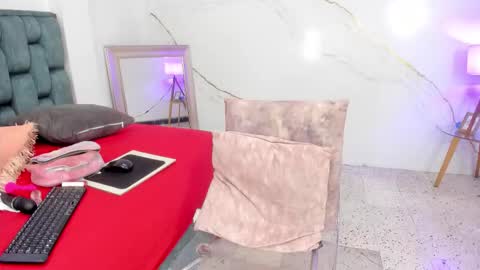 Tivizay online show from November 15, 2:13 pm