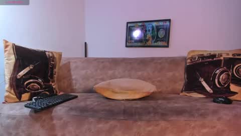 Snapshot of tj_detwailer chatting on January 23, 8:15 am tj_detwailer online show from January 23, 8:15 am
