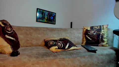 Snapshot of tj_detwailer chatting on February 7, 7:07 am tj_detwailer online show from February 7, 7:07 am