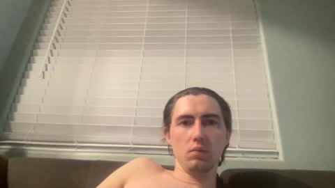 Snapshot of tlayne410 chatting on February 25, 7:52 am tlayne410 online show from February 25, 7:52 am