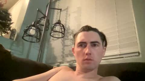 Snapshot of tlayne410 chatting on November 9, 9:07 am tlayne410 online show from November 9, 9:07 am