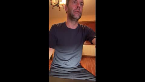 Snapshot of tlcik chatting on October 12, 11:59 pm tlcik online show from October 12, 11:59 pm