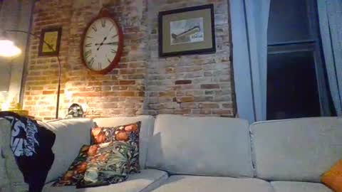tlive9 online show from August 4, 6:16 am