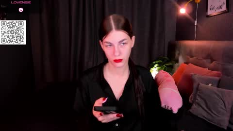 2 GMT Mo Tu We Th Fr 10am-4am online show from October 31, 10:44 pm