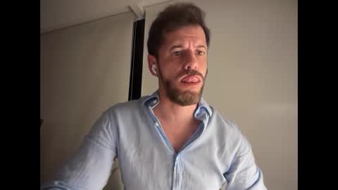 Snapshot of tobi2025 chatting on December 18, 5:35 am Tobi2016 online show from December 18, 5:35 am