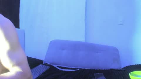 Tobias Smith  online show from May 28, 2:25 pm