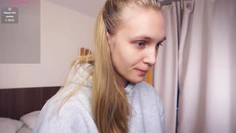 Mary online show from December 15, 6:39 am