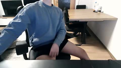 Snapshot of tobisk chatting on November 25, 5:46 pm tobisk online show from November 25, 5:46 pm