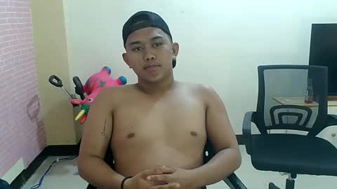 toby_hammer online show from October 27, 7:23 am