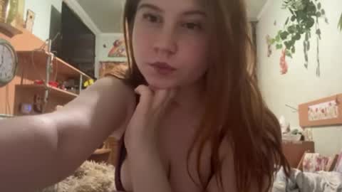 Snapshot of tobybroxton chatting on May 28, 8:50 pm Emma online show from May 28, 8:50 pm