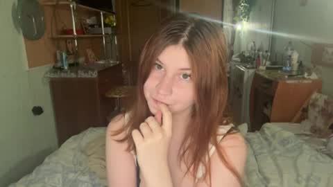 Snapshot of tobybroxton chatting on May 31, 7:26 pm Emma online show from May 31, 7:26 pm