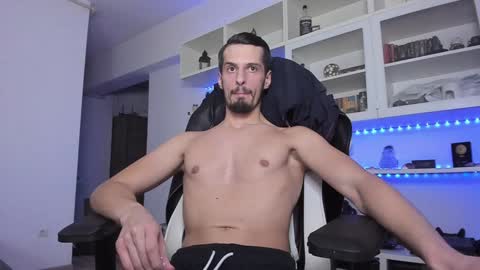 Snapshot of toddclaytonn chatting on December 8, 10:25 pm Todd online show from December 8, 10:25 pm