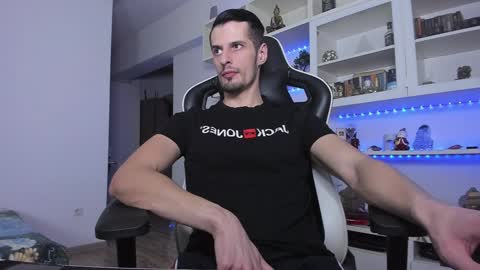 Snapshot of toddclaytonn chatting on January 15, 4:04 am Todd online show from January 15, 4:04 am