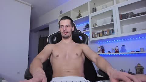 Snapshot of toddclaytonn chatting on January 16, 5:32 am Todd online show from January 16, 5:32 am