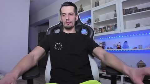 Snapshot of toddclaytonn chatting on January 18, 3:09 am Todd online show from January 18, 3:09 am