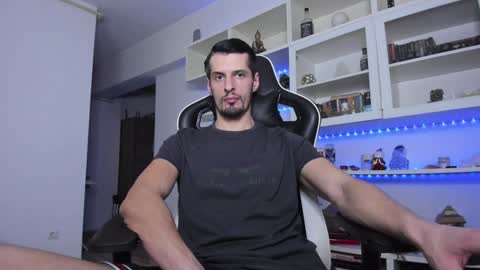 Snapshot of toddclaytonn chatting on January 25, 1:54 am Todd online show from January 25, 1:54 am