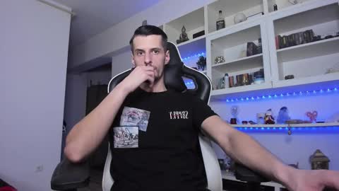 Snapshot of toddclaytonn chatting on February 15, 1:42 am Todd online show from February 15, 1:42 am