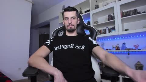 Snapshot of toddclaytonn chatting on February 19, 12:03 am Todd online show from February 19, 12:03 am