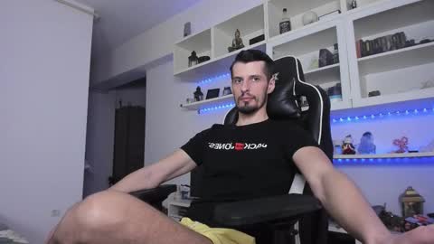 Snapshot of toddclaytonn chatting on February 25, 10:15 am Todd online show from February 25, 10:15 am