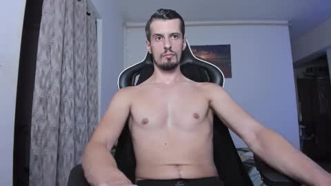 Snapshot of toddclaytonn chatting on September 14, 10:53 pm Todd online show from September 14, 10:53 pm