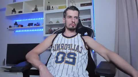 Snapshot of toddclaytonn chatting on October 15, 7:58 pm Todd online show from October 15, 7:58 pm