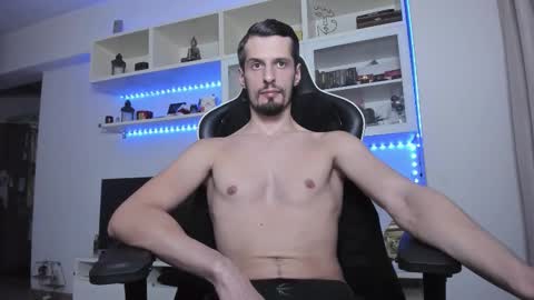 Snapshot of toddclaytonn chatting on October 28, 11:51 pm Todd online show from October 28, 11:51 pm