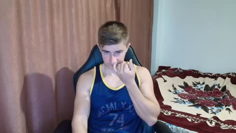 todhorny987 online show from December 9, 8:11 am