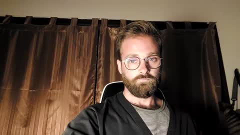 Snapshot of toffbuck chatting on January 28, 3:57 pm ToffBuck online show from January 28, 3:57 pm