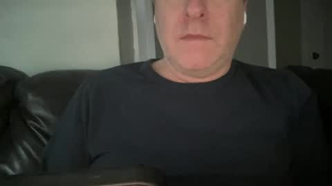 Joshua1983 online show from January 2, 4:13 pm