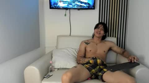 toji lee online show from October 19, 2:34 am