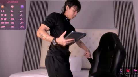 toji lee online show from December 2, 2:17 am