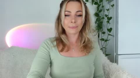 tokens_are_sexy online show from June 26, 8:57 pm