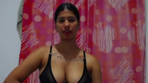 Adela y juan online show from December 14, 11:01 pm